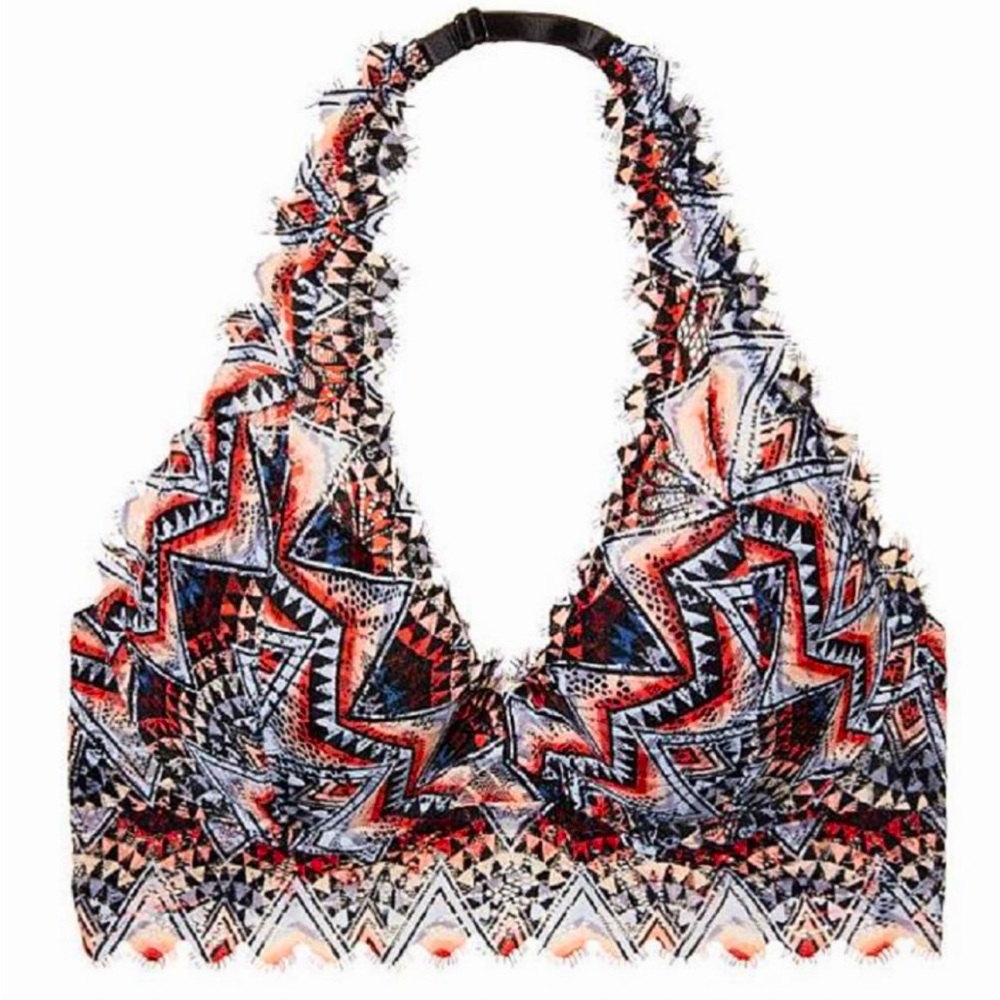 Patterned lace bralette